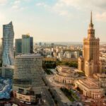 5 autos y todoterrenos del 2024 ideales para personas altas »